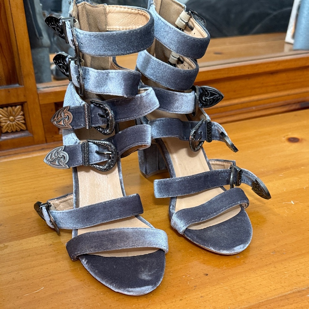 Stylish Gray Velvet Strappy Sandals
